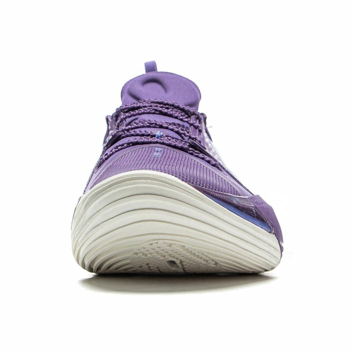 Close-up of Li-Ning Sonic 13 Mineral Purple toe box design