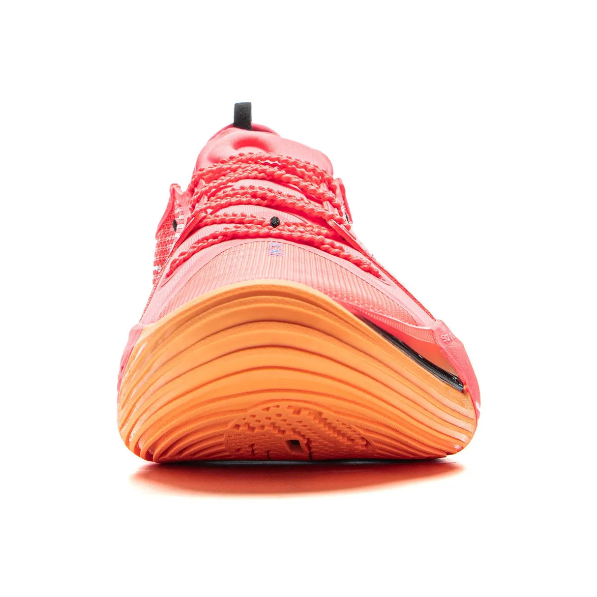 Close-up of Li-Ning Sonic 13 Red toe box design