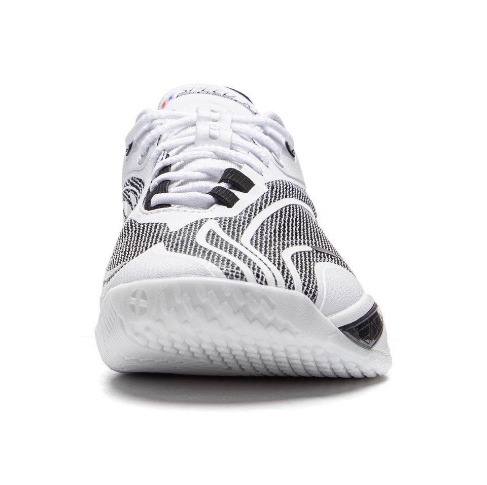 Close-up of Li-Ning Speed 11 Magnetic Fields toe box design