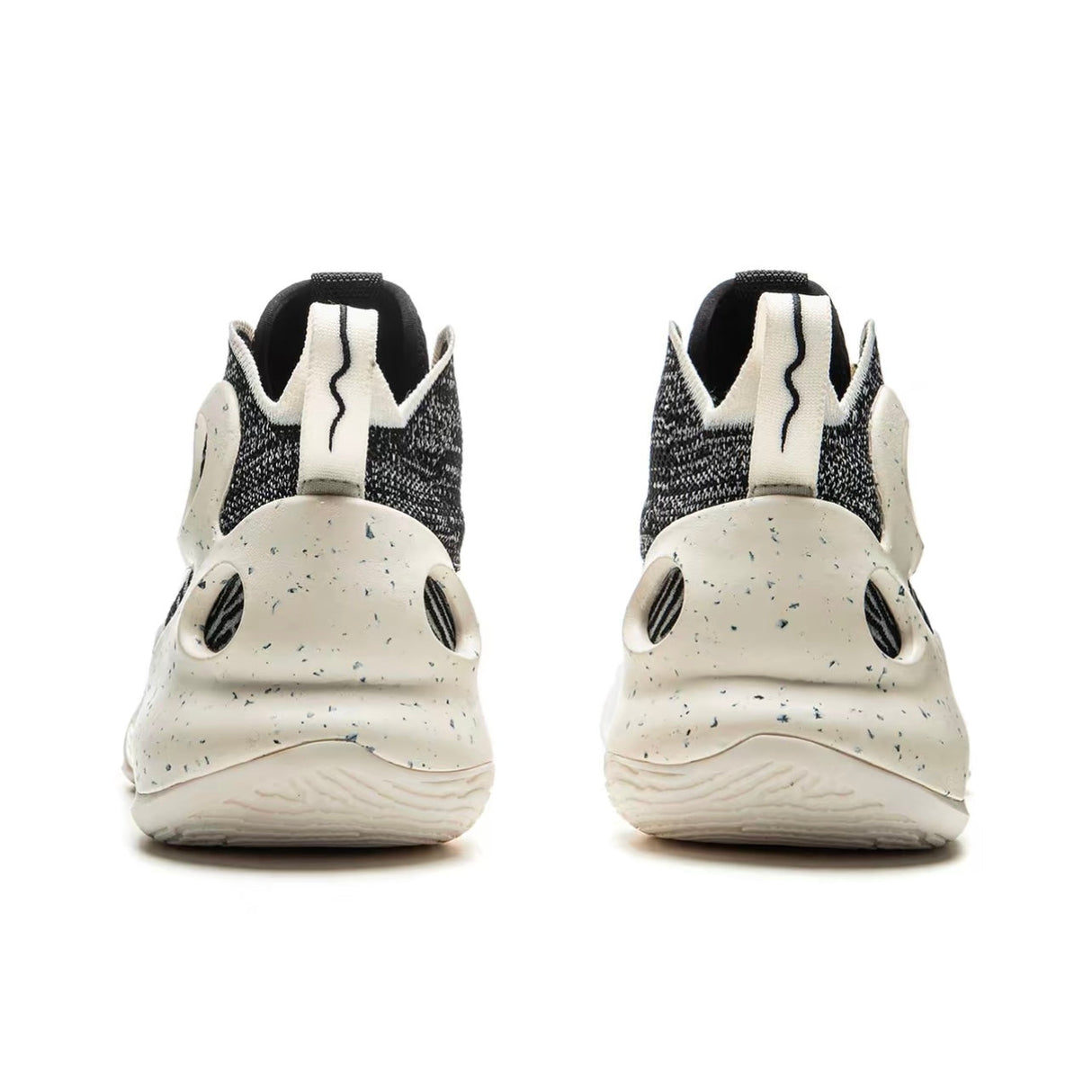 Li-Ning Yushuai Ultra Embers heel view showing shoe structure