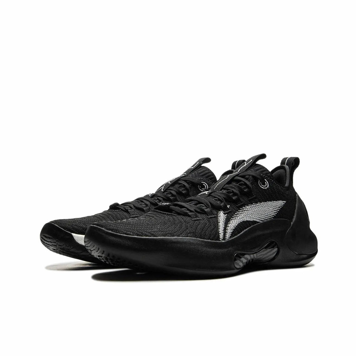 Li-Ning Yushuai Ultra Low shoes 45-degree full view
