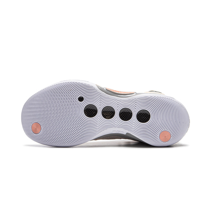 Way of Wade 10 Low Origin basketball shoes outsole traction pattern detail