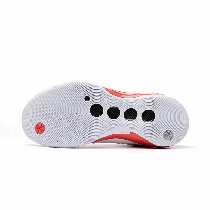 Way of Wade 10 Low Overtown outsole traction pattern detail