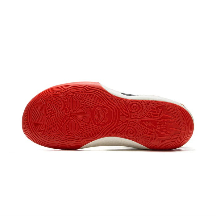 Way of Wade 11 Overtown outsole pattern detail for grip