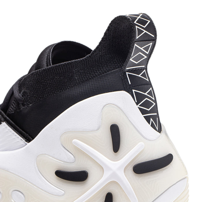 Way of Wade 11 White Hot heel stability section detail