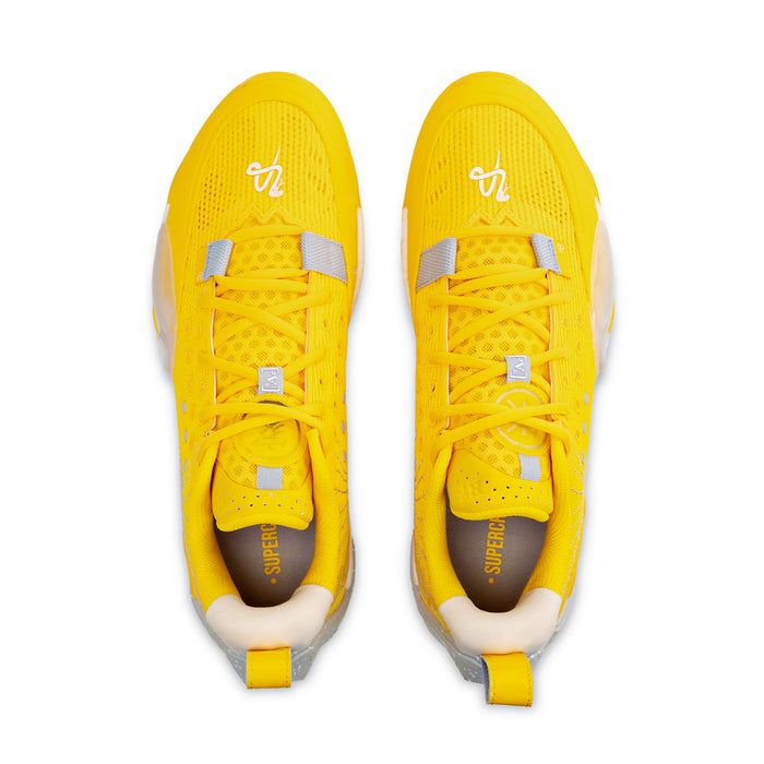 Top-down view of Way of Wade All City 13 Chemical Reaction basketball shoes